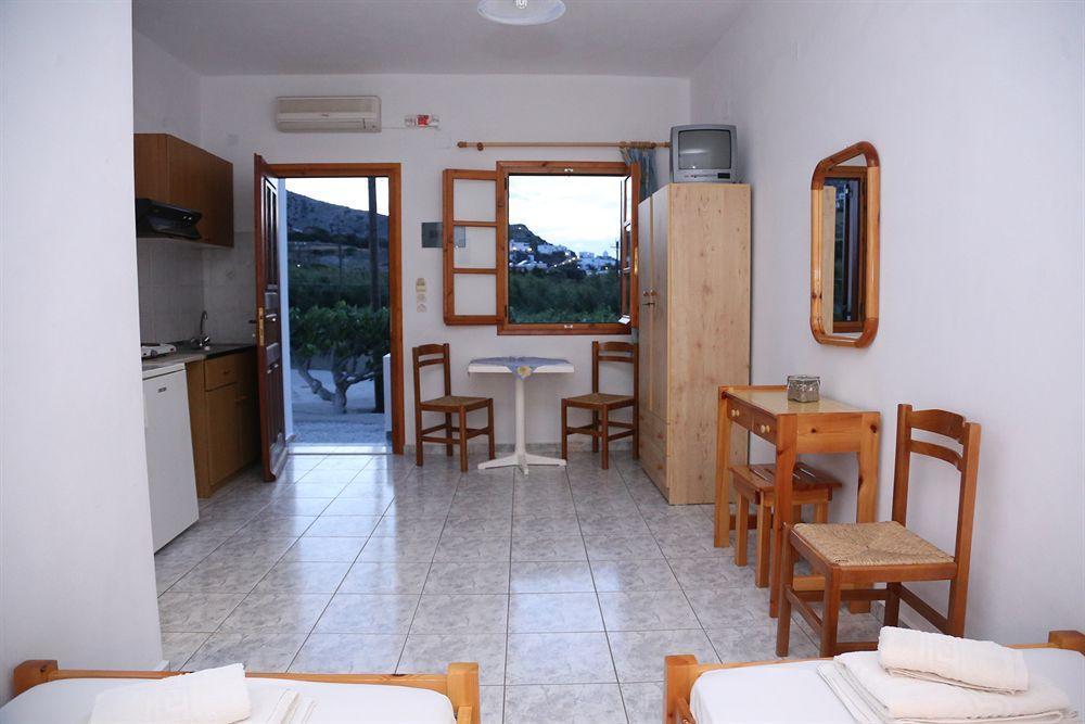 Oasis Rooms & Studios In Galissas Exterior foto
