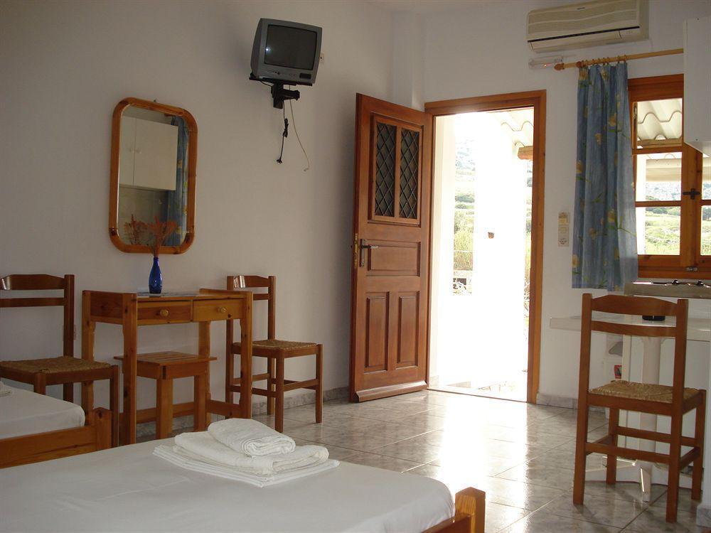 Oasis Rooms & Studios In Galissas Exterior foto