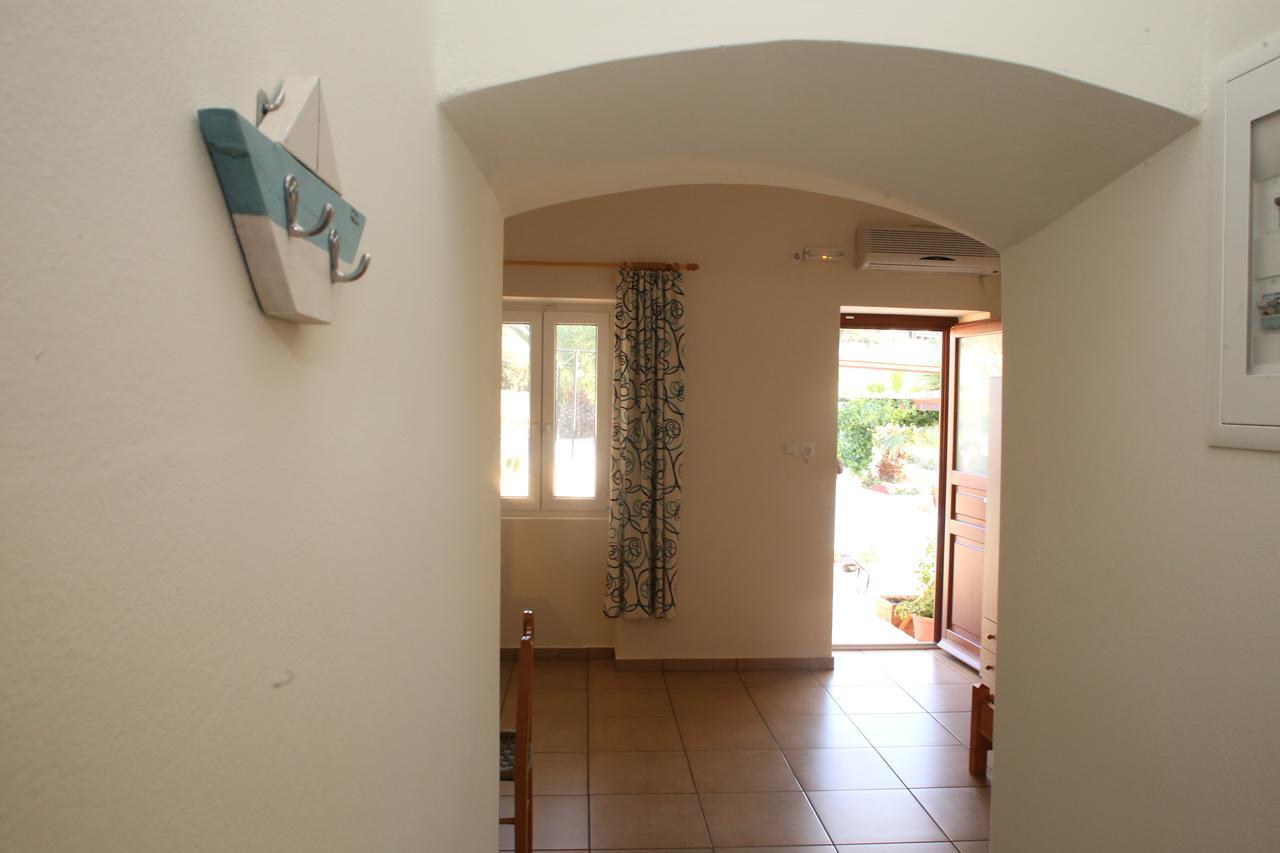 Oasis Rooms & Studios In Galissas Exterior foto