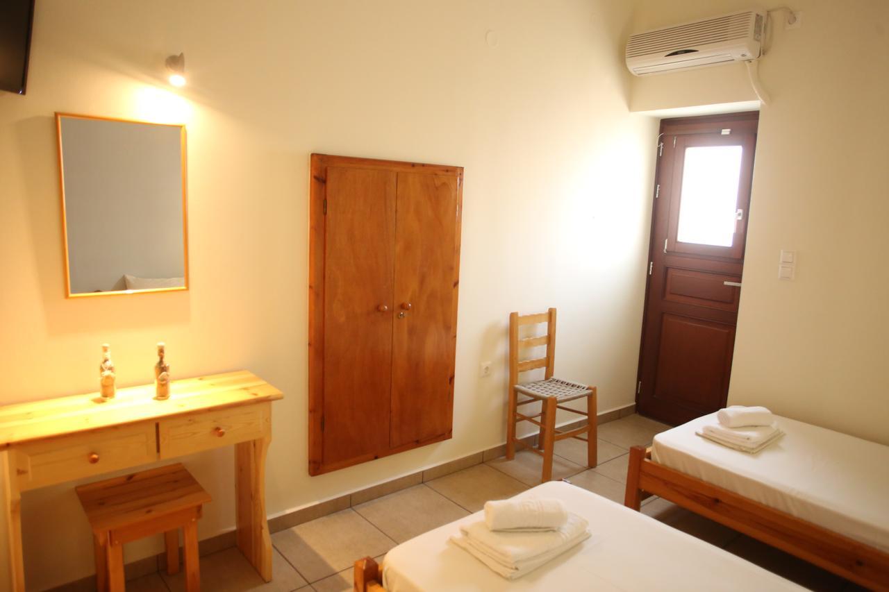 Oasis Rooms & Studios In Galissas Exterior foto