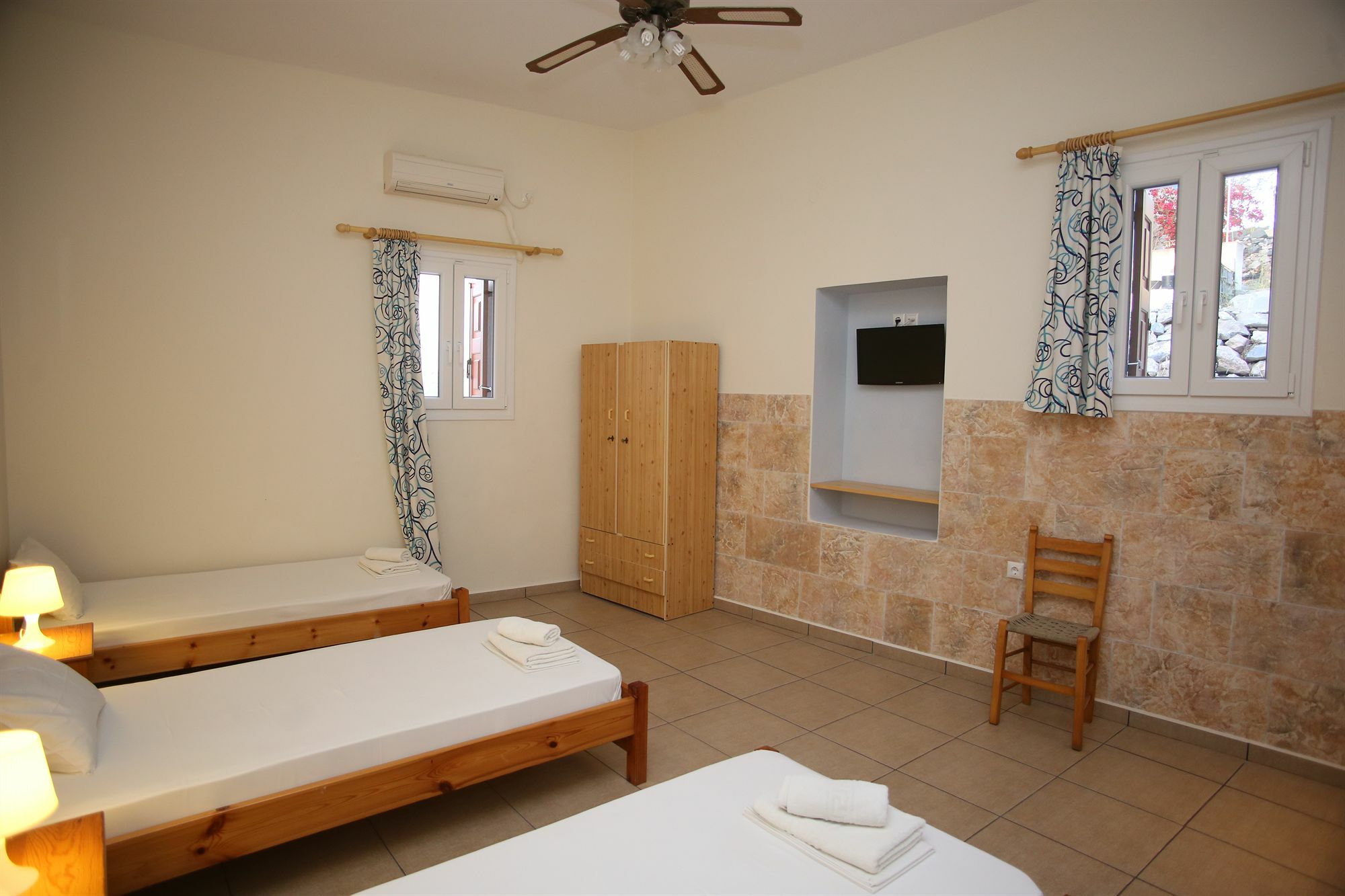 Oasis Rooms & Studios In Galissas Exterior foto