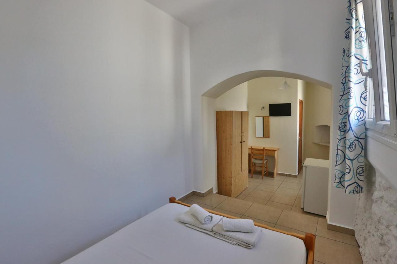Oasis Rooms & Studios In Galissas Exterior foto